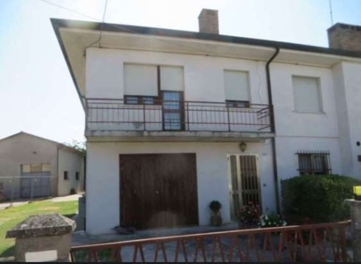 casa indipendente in vendita a Fiesso Umbertiano in zona Ospitaletto