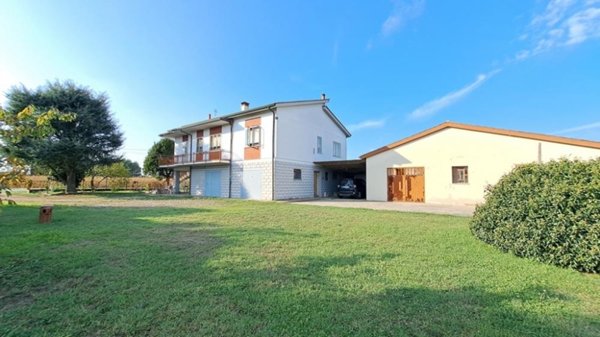 intera palazzina in vendita a Fiesso Umbertiano