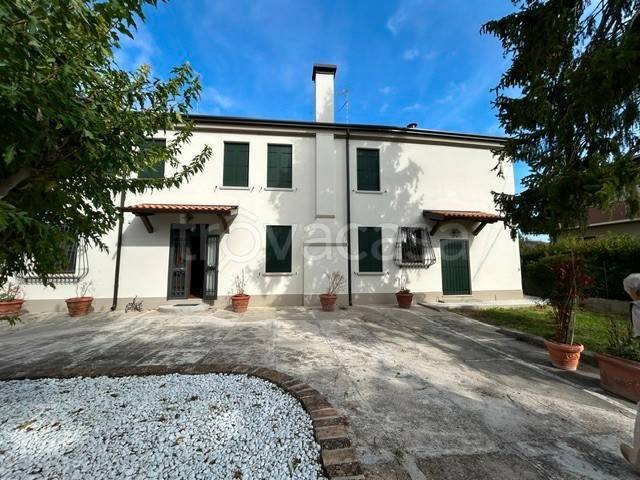 casa indipendente in vendita a Fiesso Umbertiano
