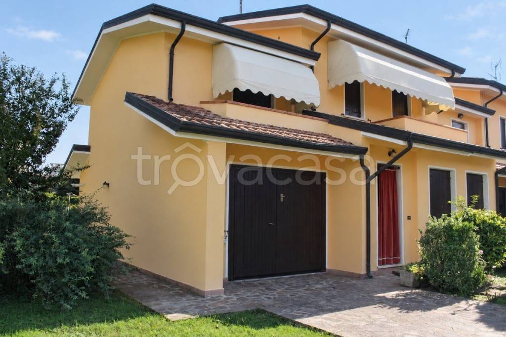 casa indipendente in vendita a Fiesso Umbertiano