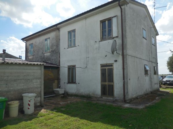 casa semindipendente in vendita a Frassinelle Polesine