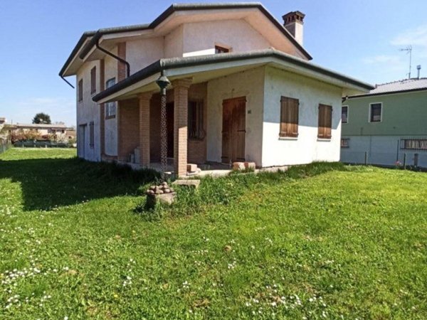casa indipendente in vendita a Frassinelle Polesine
