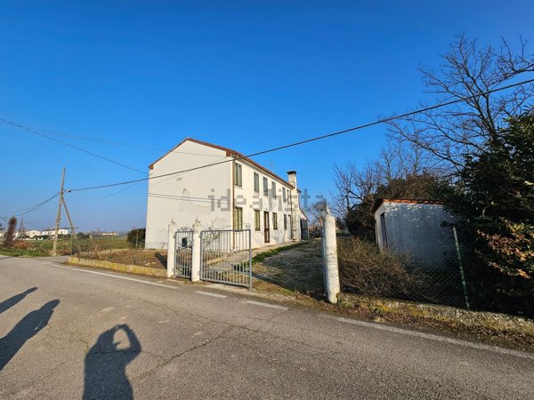 casa indipendente in vendita a Frassinelle Polesine