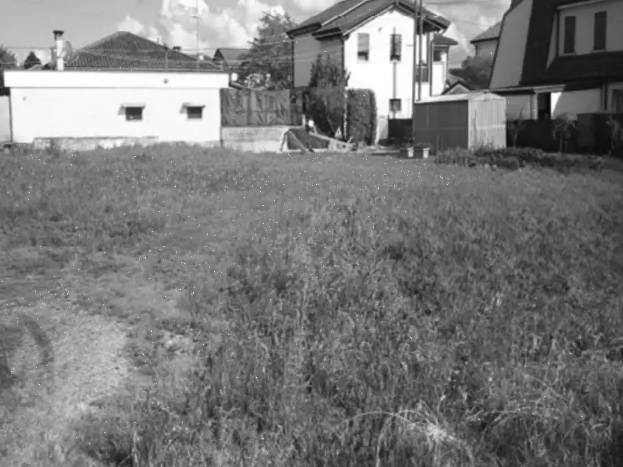 terreno edificabile in vendita a Frassinelle Polesine