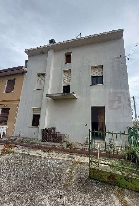 casa indipendente in vendita a Frassinelle Polesine