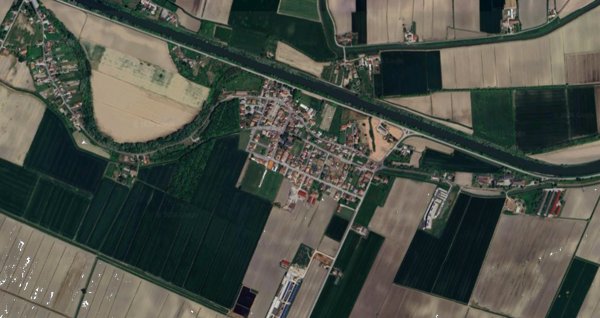 terreno edificabile in vendita a Frassinelle Polesine