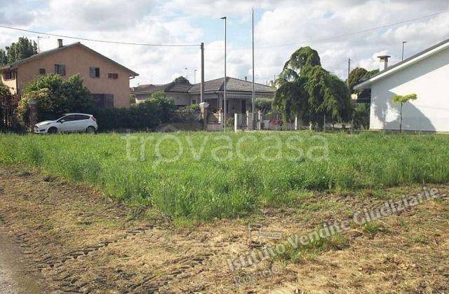 terreno edificabile in vendita a Frassinelle Polesine