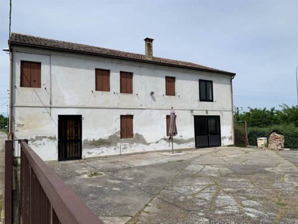 casa indipendente in vendita a Fratta Polesine