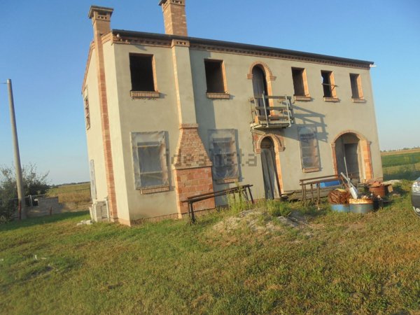 casa indipendente in vendita a Fratta Polesine