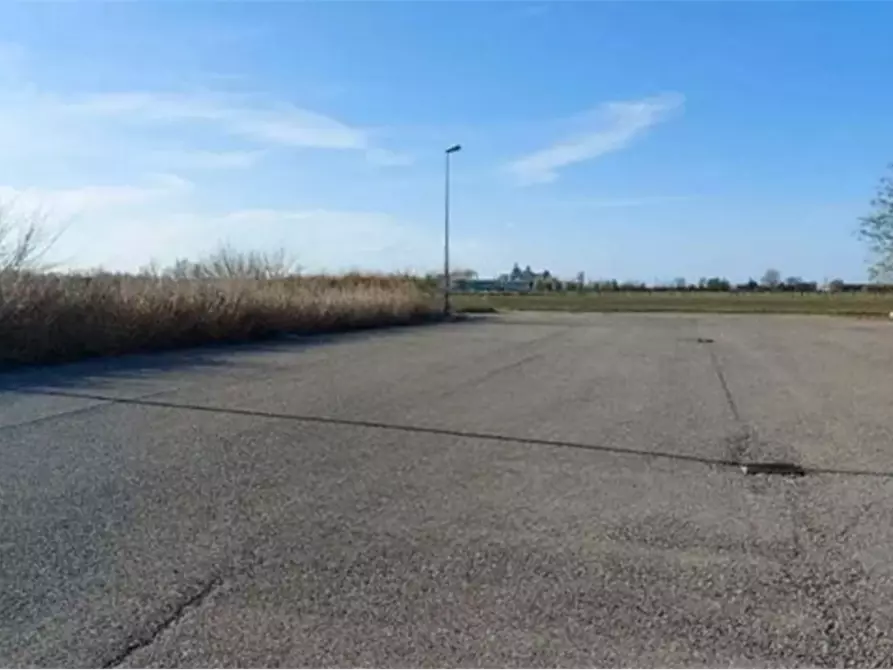 terreno edificabile in vendita a Fratta Polesine