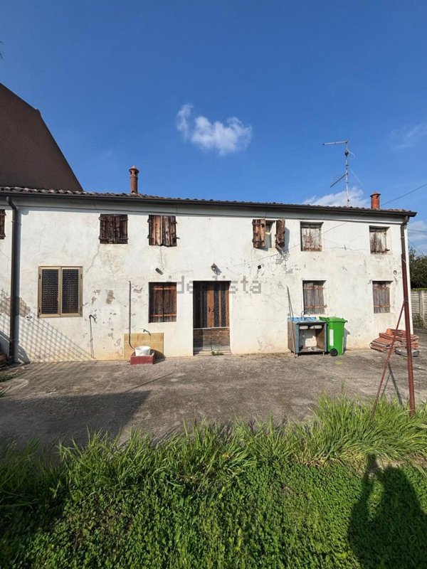 quadrivano in vendita a Fratta Polesine