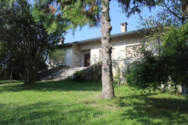 casa indipendente in vendita a Gaiba