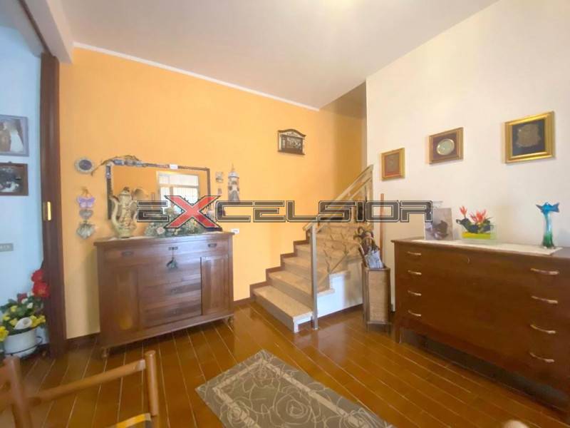 casa indipendente in vendita a Gavello