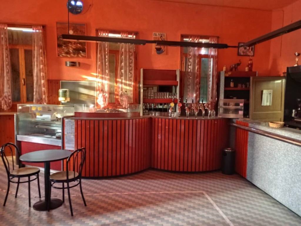 negozio in vendita a Gavello