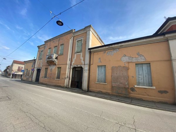ufficio in vendita a Gavello