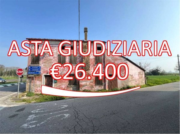 casa indipendente in vendita a Gavello