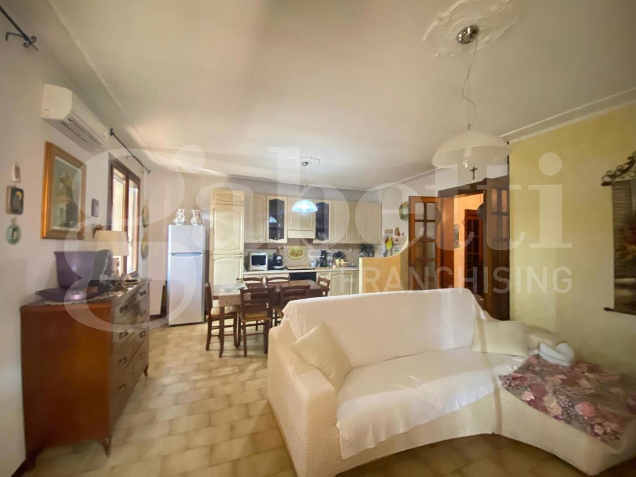 casa indipendente in vendita a Gavello