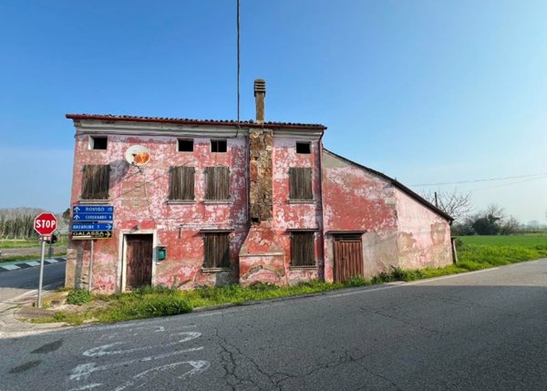 casale in vendita a Gavello