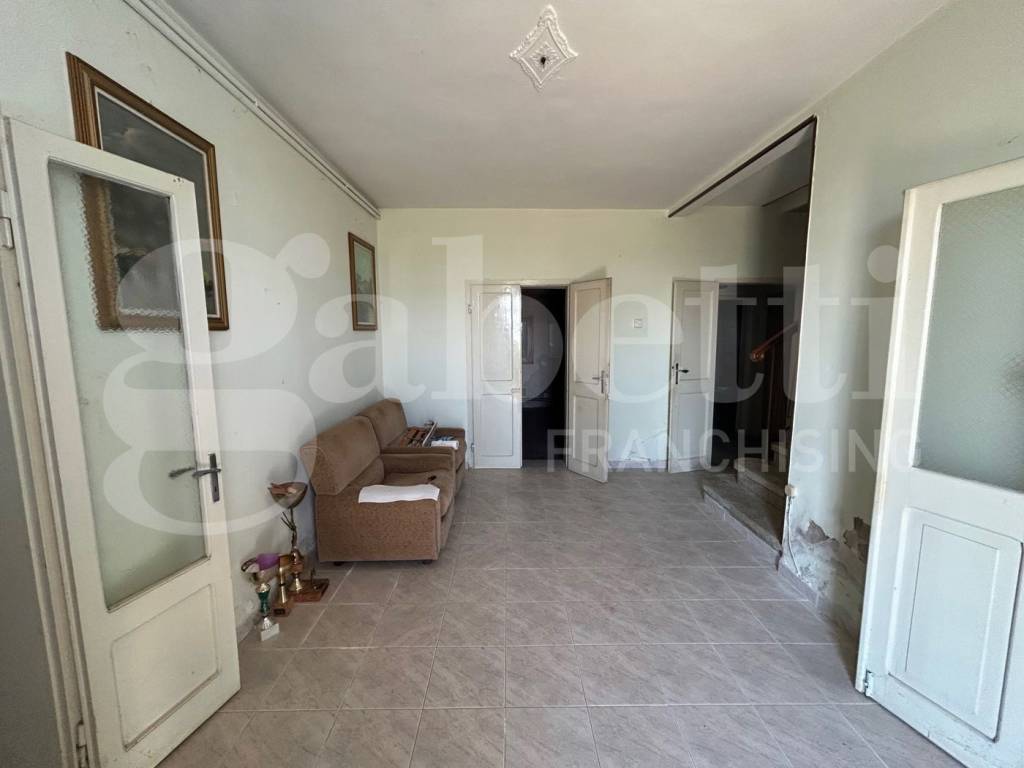 casa indipendente in vendita a Gavello