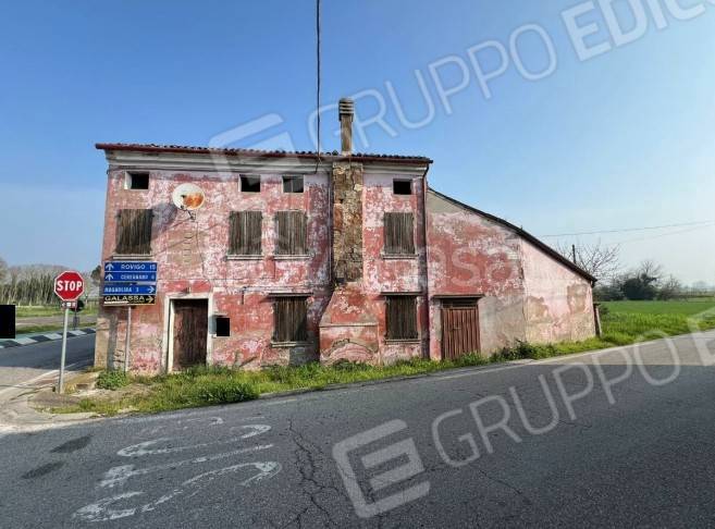 villa in vendita a Gavello