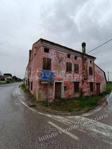 villa in vendita a Gavello
