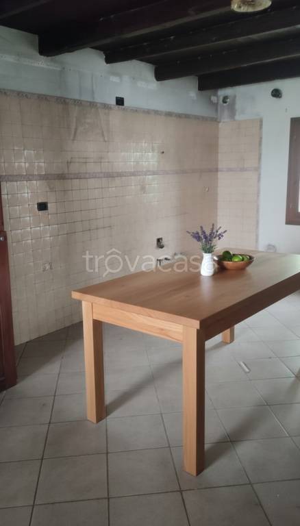 casa indipendente in vendita a Gavello