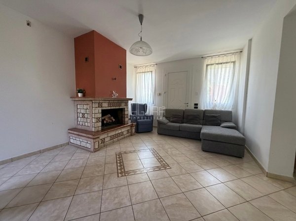 casa indipendente in vendita a Gavello