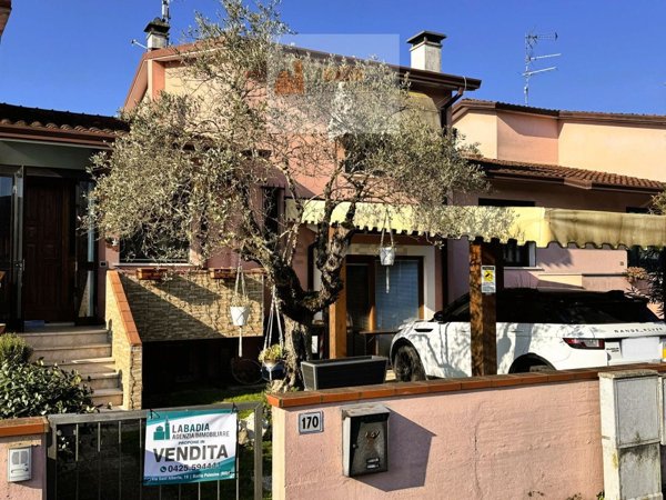 casa indipendente in vendita a Giacciano con Baruchella