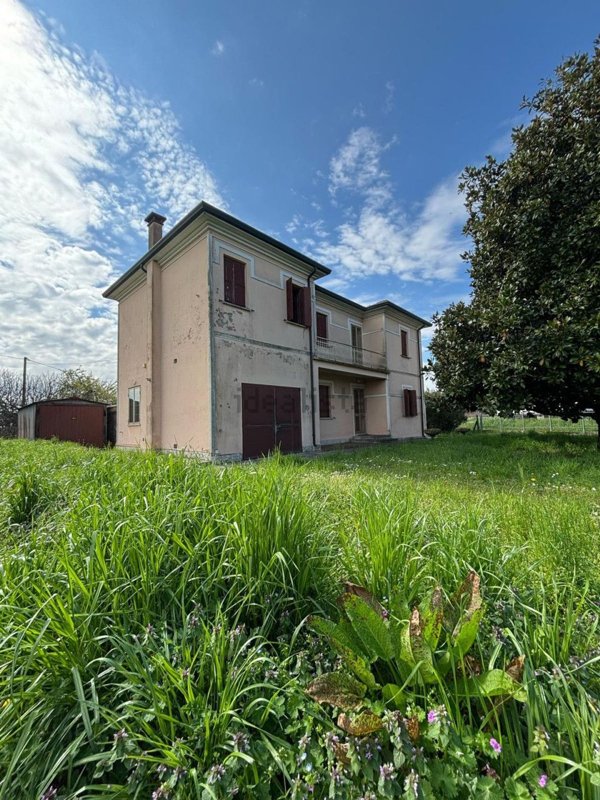 casa indipendente in vendita a Giacciano con Baruchella