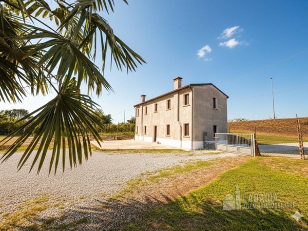 casa indipendente in vendita a Giacciano con Baruchella