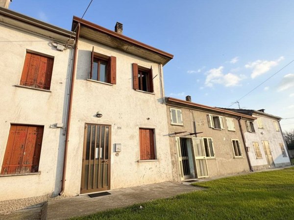 casa indipendente in vendita a Giacciano con Baruchella