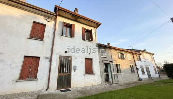casa indipendente in vendita a Giacciano con Baruchella