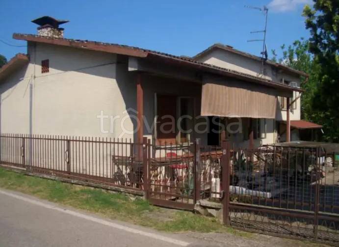casa indipendente in vendita a Giacciano con Baruchella in zona Baruchella