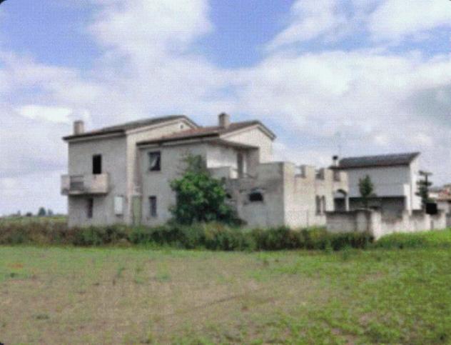 casa indipendente in vendita a Giacciano con Baruchella in zona Baruchella