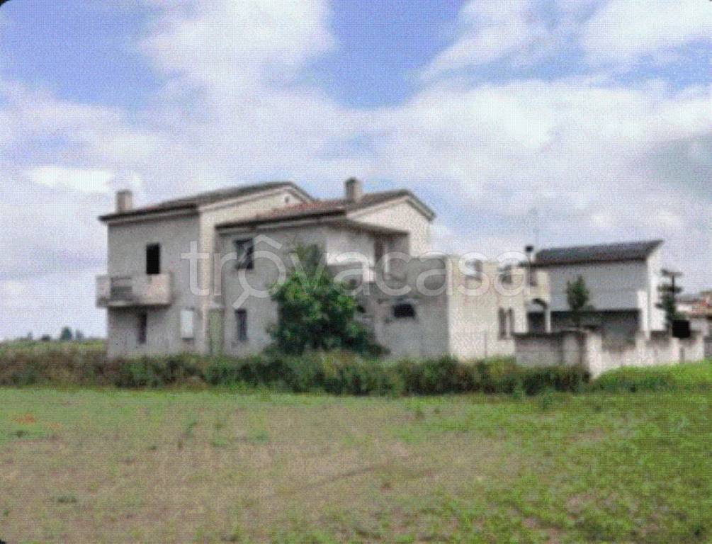 casa indipendente in vendita a Giacciano con Baruchella in zona Baruchella