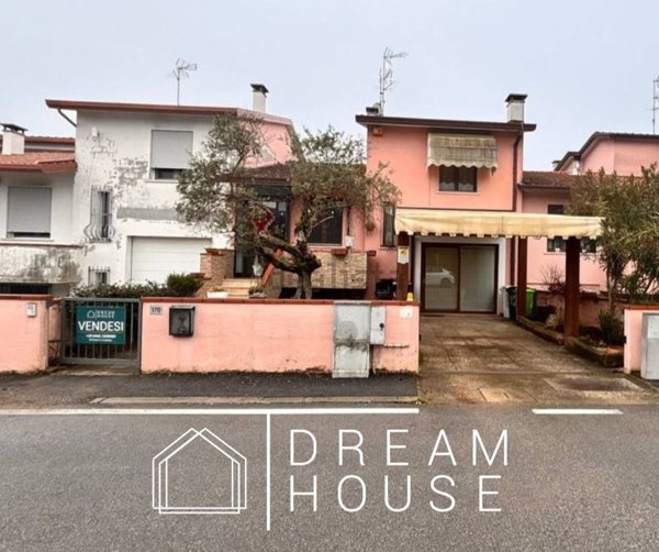 casa indipendente in vendita a Giacciano con Baruchella