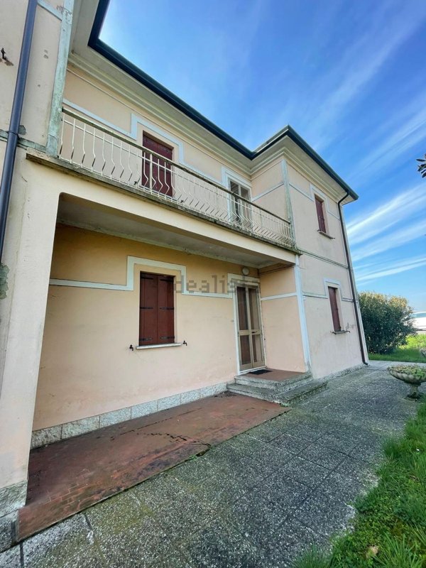 casa indipendente in vendita a Giacciano con Baruchella