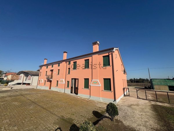 casa indipendente in vendita a Giacciano con Baruchella in zona Zelo