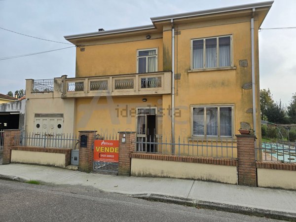 casa indipendente in vendita a Guarda Veneta