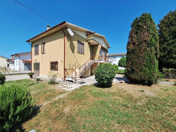 casa indipendente in vendita a Guarda Veneta