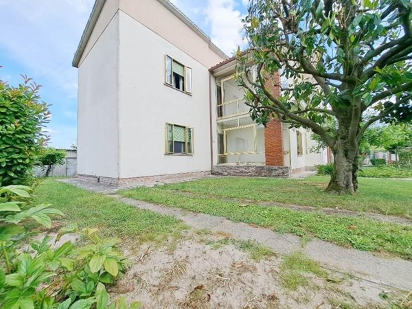 casa indipendente in vendita a Guarda Veneta