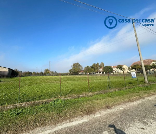 terreno edificabile in vendita a Lendinara