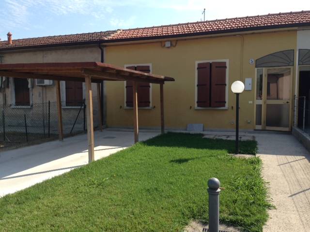 casa indipendente in vendita a Lendinara