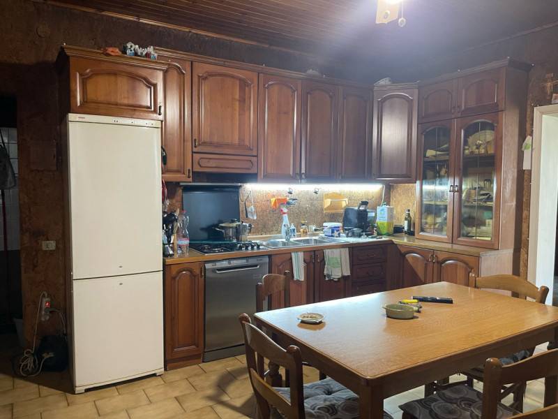 casa indipendente in vendita a Lendinara in zona Saguedo