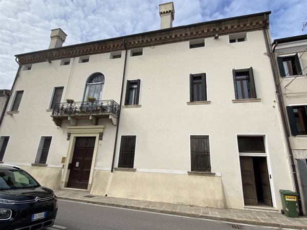 casa indipendente in vendita a Lendinara