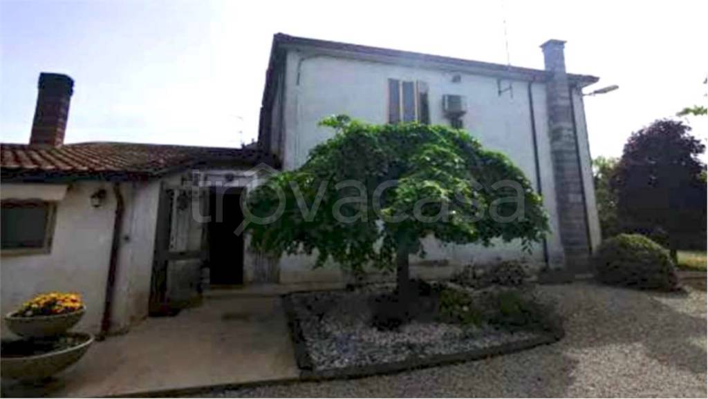 casa indipendente in vendita a Lendinara