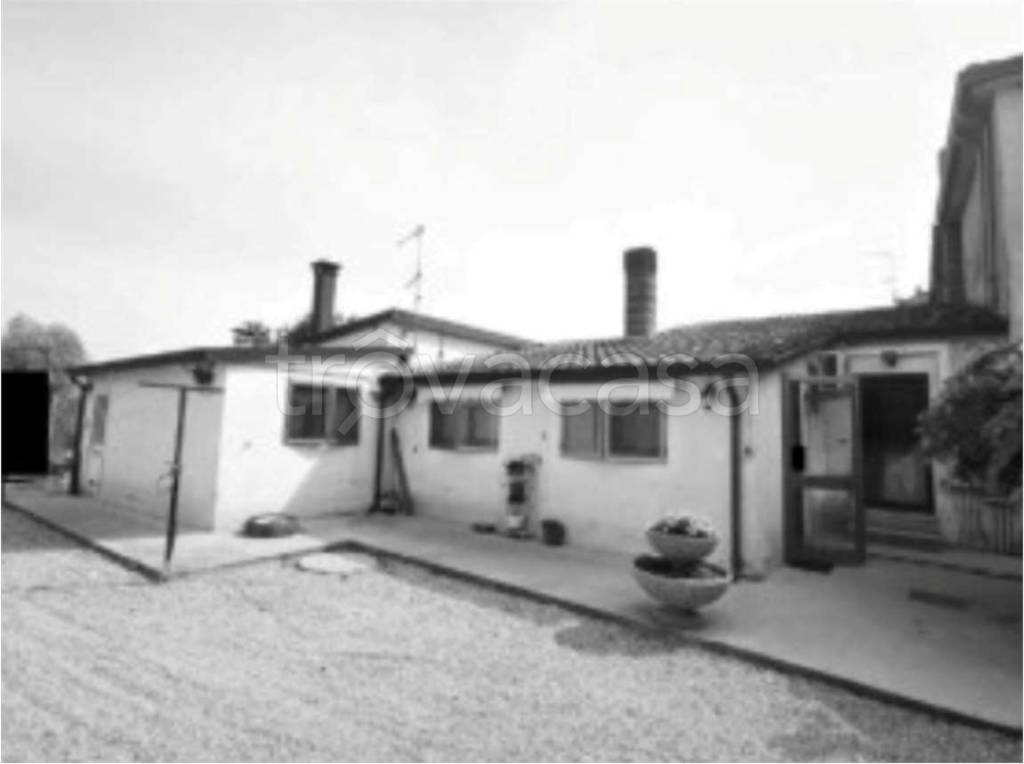 casa indipendente in vendita a Lendinara