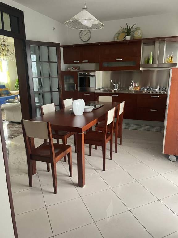 casa indipendente in vendita a Lendinara
