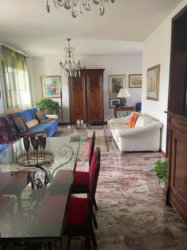 casa indipendente in vendita a Lendinara