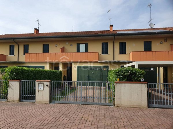 casa indipendente in vendita a Lendinara
